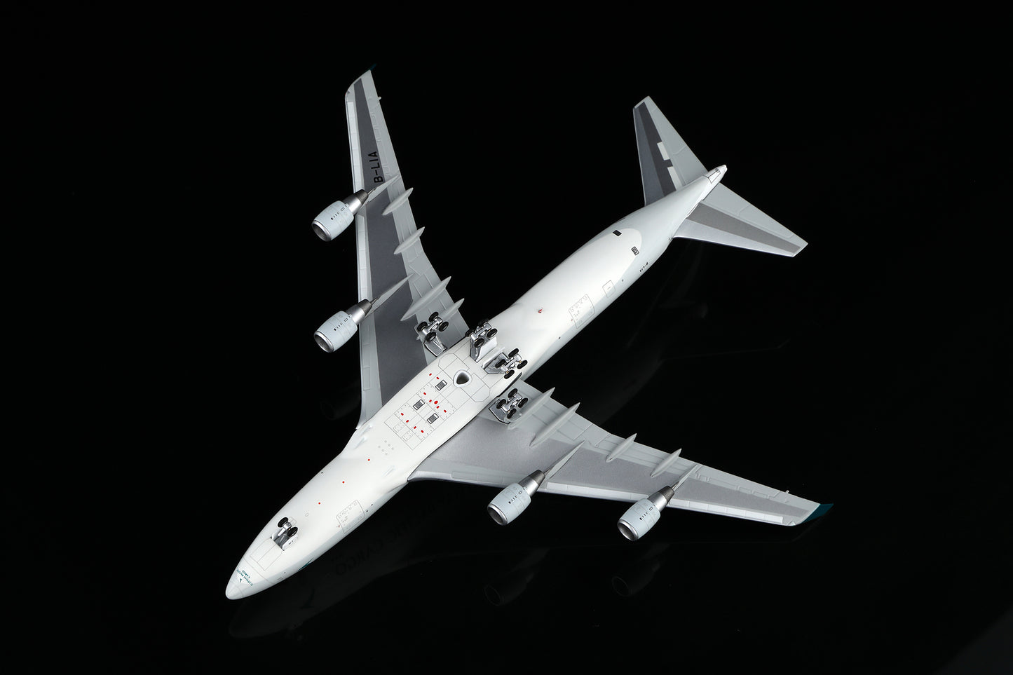 Cathay Pacific Boeing 747-400F Reg. B-LIA Standard Version image 9