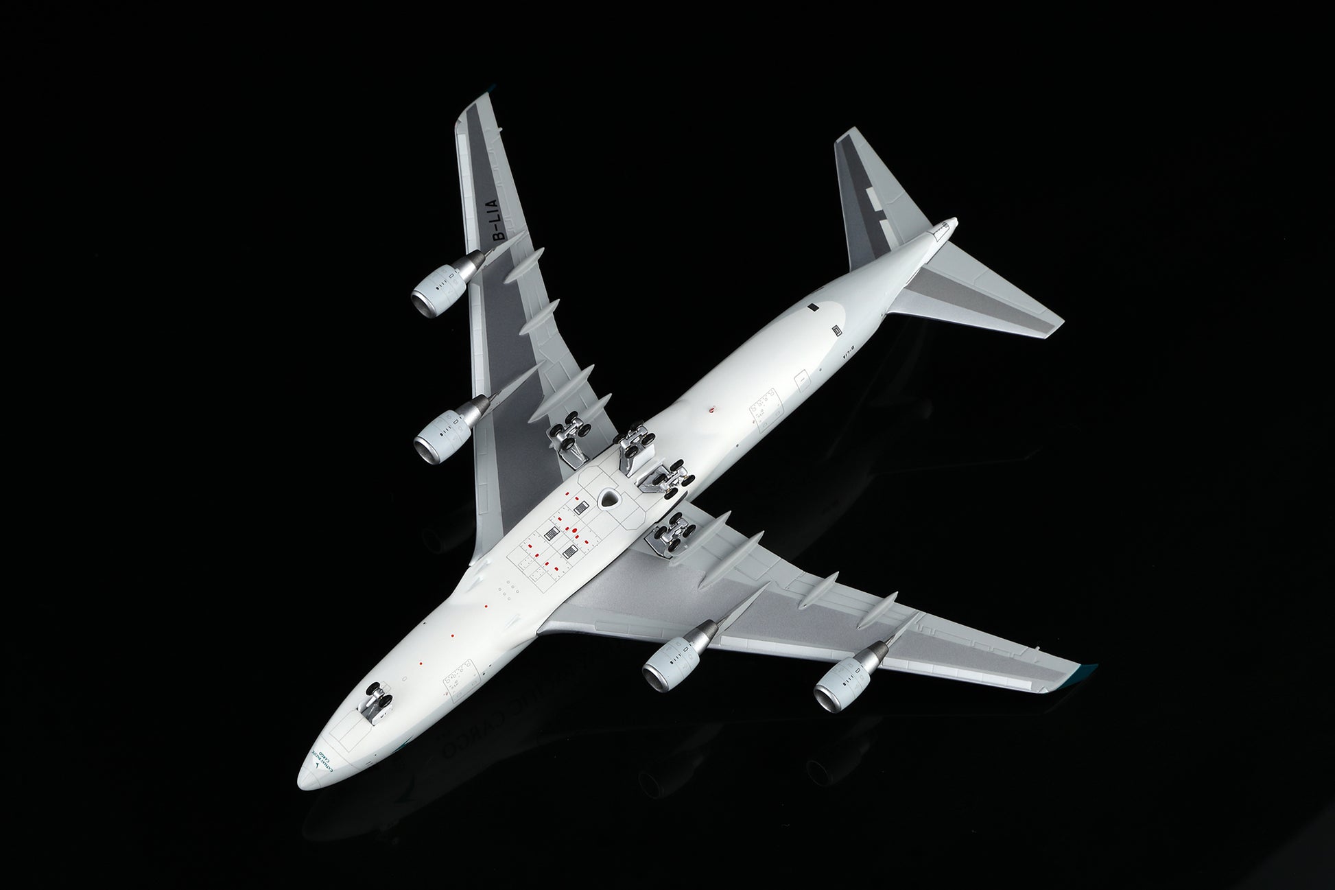 Cathay Pacific Boeing 747-400F Reg. B-LIA Standard Version image 9