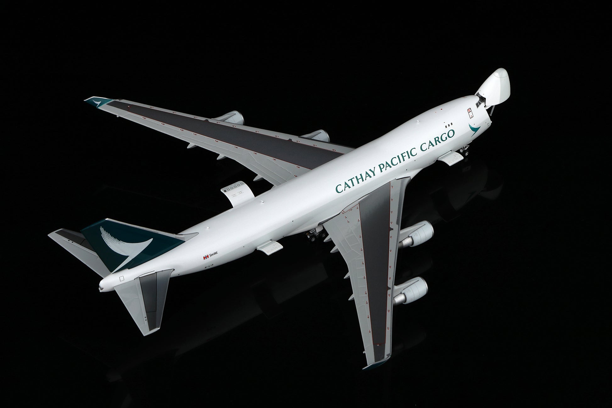 Cathay Pacific Boeing 747-400F Reg. B-LIA Interactive Version image 3