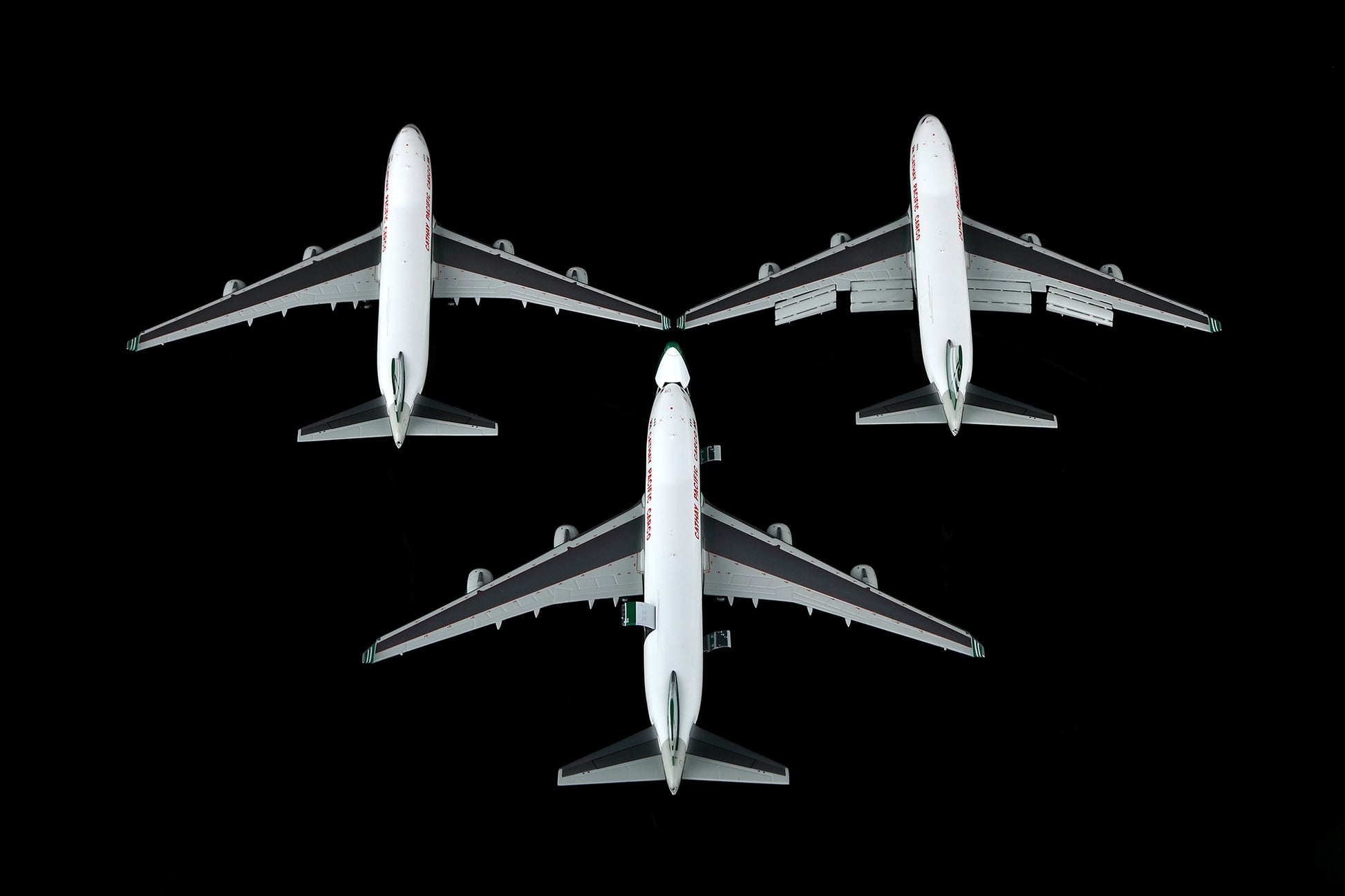 Cathay Pacific B747-400F VR-HUH Standard Version image 10