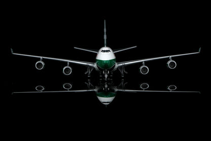 Cathay Pacific B747-400F VR-HUH Standard Version image 6