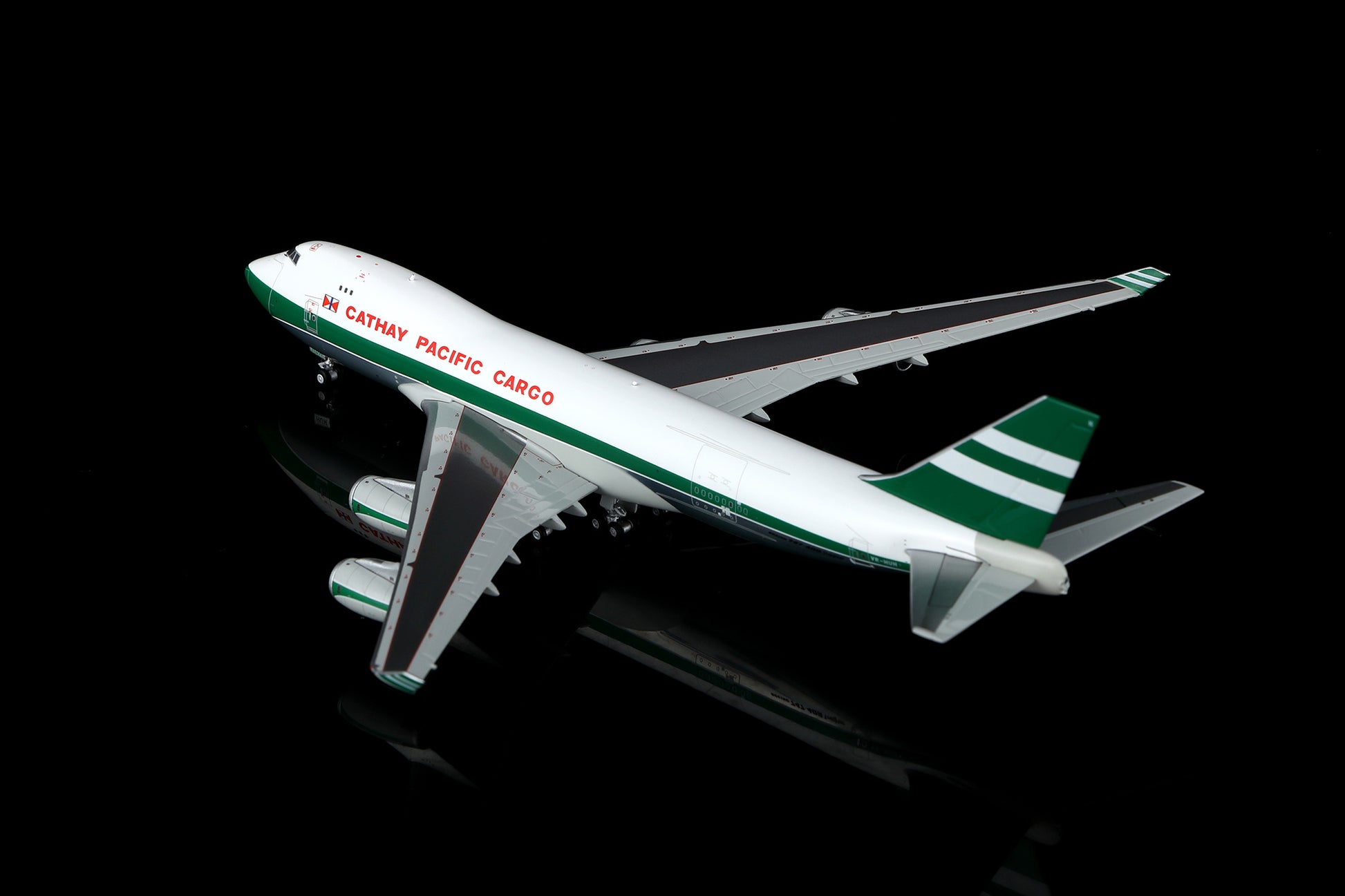 Cathay Pacific B747-400F VR-HUH Standard Version image 8