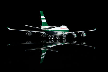 Cathay Pacific B747-400F VR-HUH Interactive Version image 23