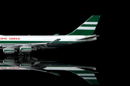 Cathay Pacific B747-400F VR-HUH Flap-down image 14