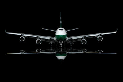 Cathay Pacific B747-400F VR-HUH Flap-down image 17