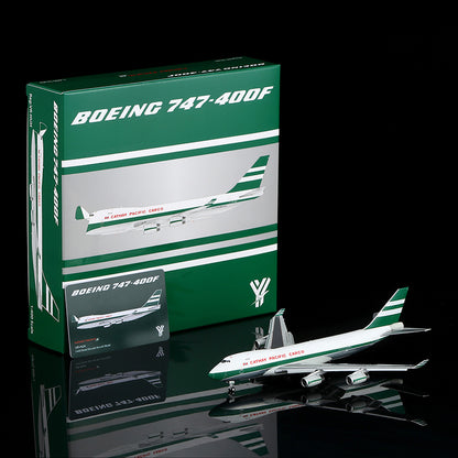 Cathay Pacific B747-400F VR-HUH Flap-down image 6