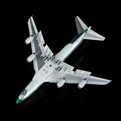 Cathay Pacific B747-400F VR-HUH Flap-down image 9