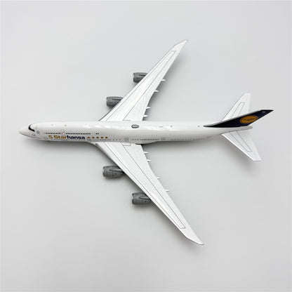 Lufthansa Boeing 747-8 "5 Starhansa" Livery Reg. D-ABYM image 5