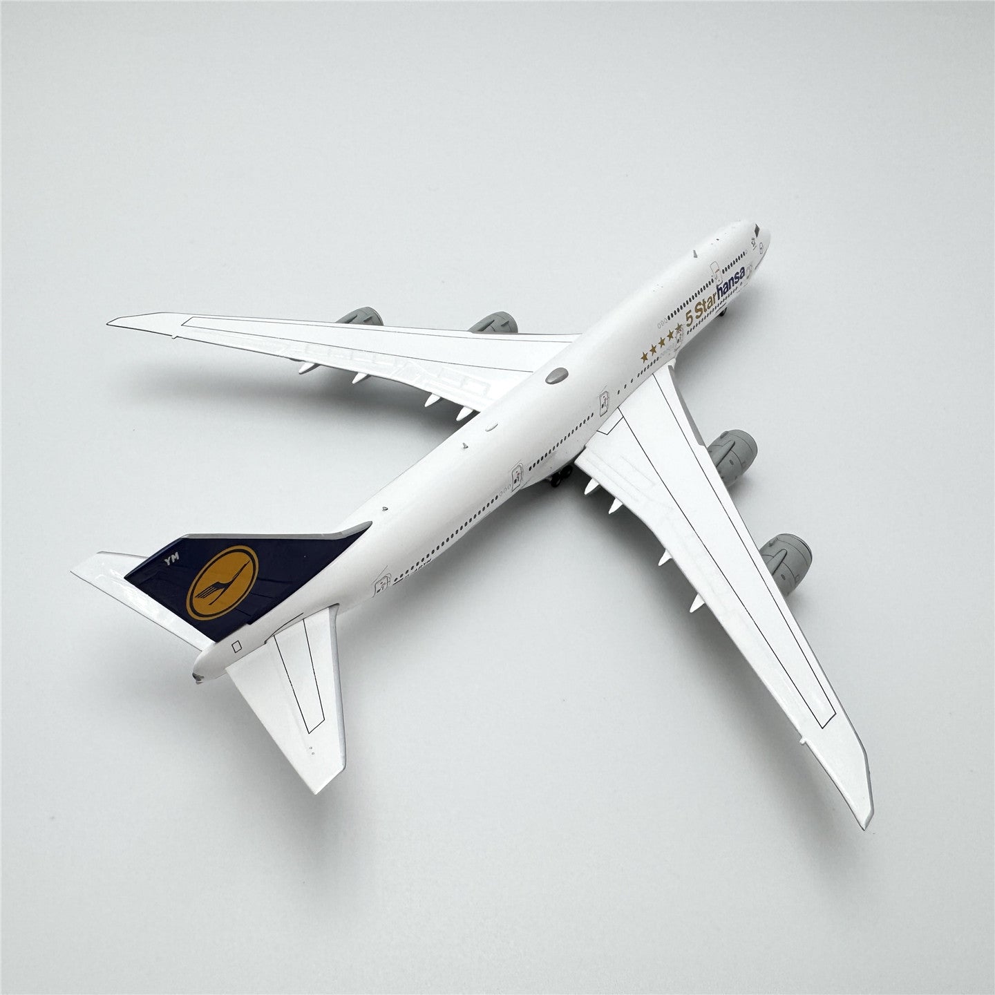 Lufthansa Boeing 747-8 "5 Starhansa" Livery Reg. D-ABYM image 6