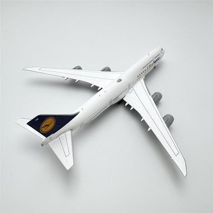 Lufthansa Boeing 747-8 "5 Starhansa" Livery Reg. D-ABYM image 6