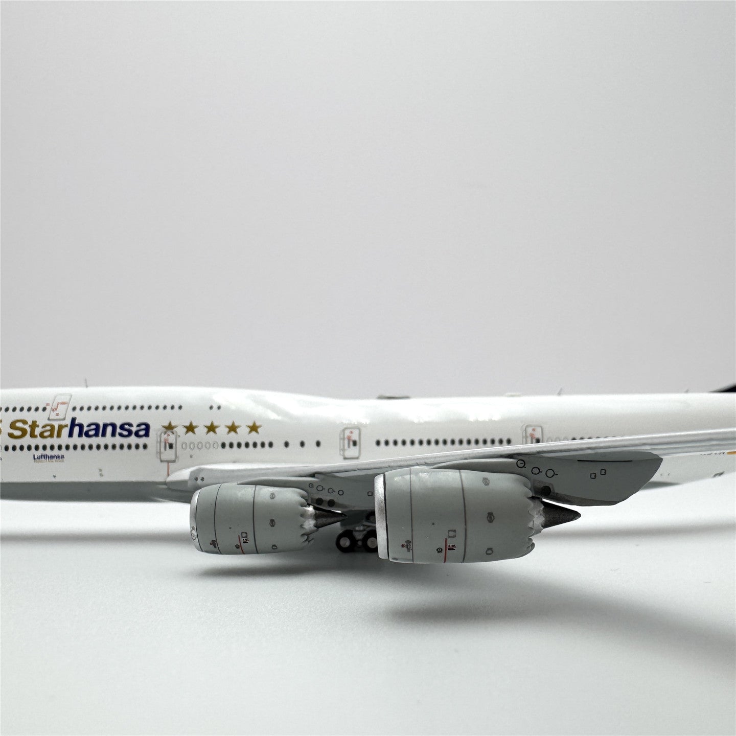 Lufthansa Boeing 747-8 "5 Starhansa" Livery Reg. D-ABYM image 7