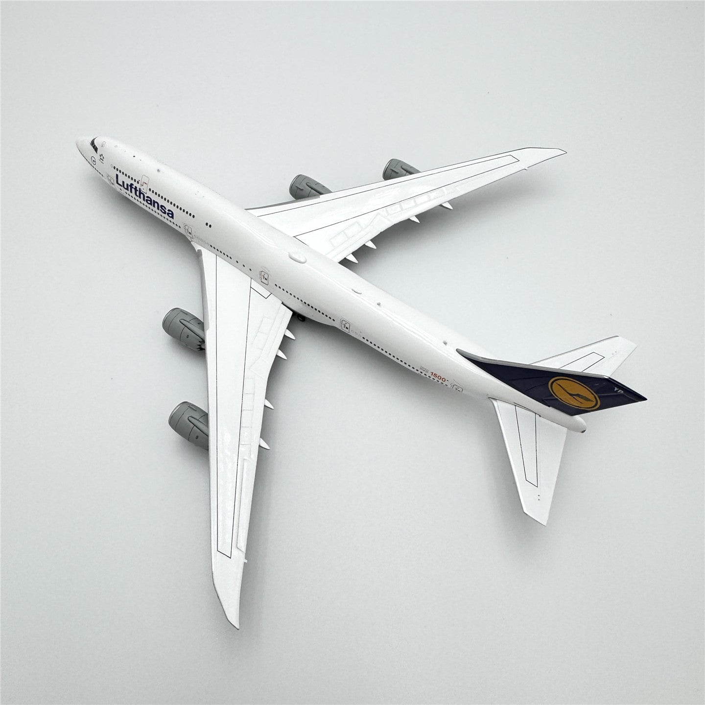 Lufthansa Boeing 747-8 Reg. D-ABYP image 3