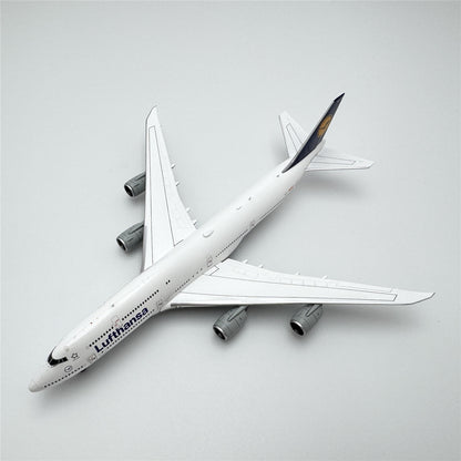 Lufthansa Boeing 747-8 Reg. D-ABYP image 4