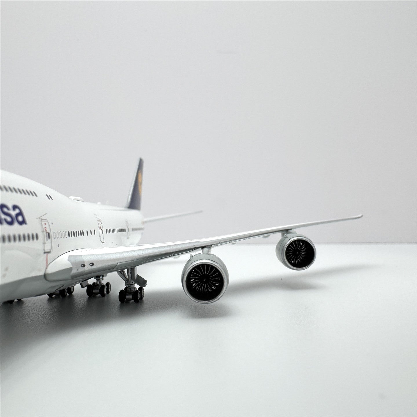 Lufthansa Boeing 747-8 Reg. D-ABYP image 6