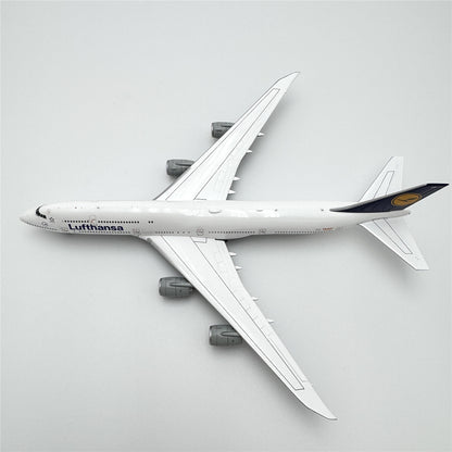Lufthansa Boeing 747-8 Reg. D-ABYP image 7