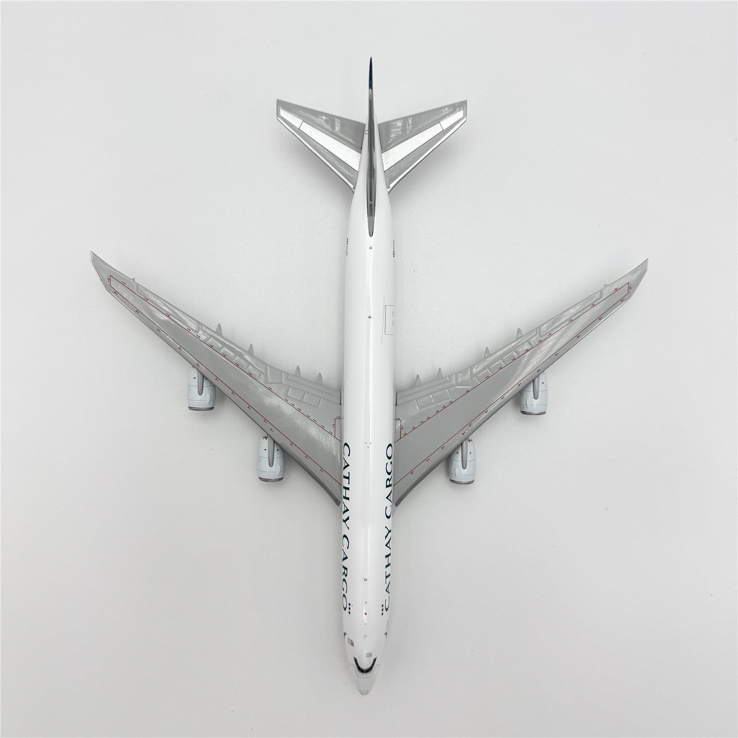Cathay Pacific Boeing 747-8F Reg. B-LJN image 9