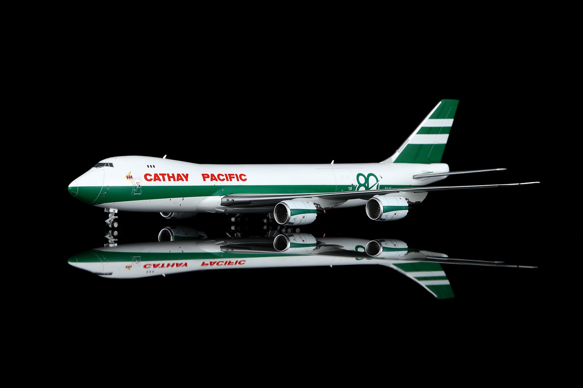 Cathay Pacific B747-8F B-LJE " 80th Anniversary Retro " Standard Version image 6