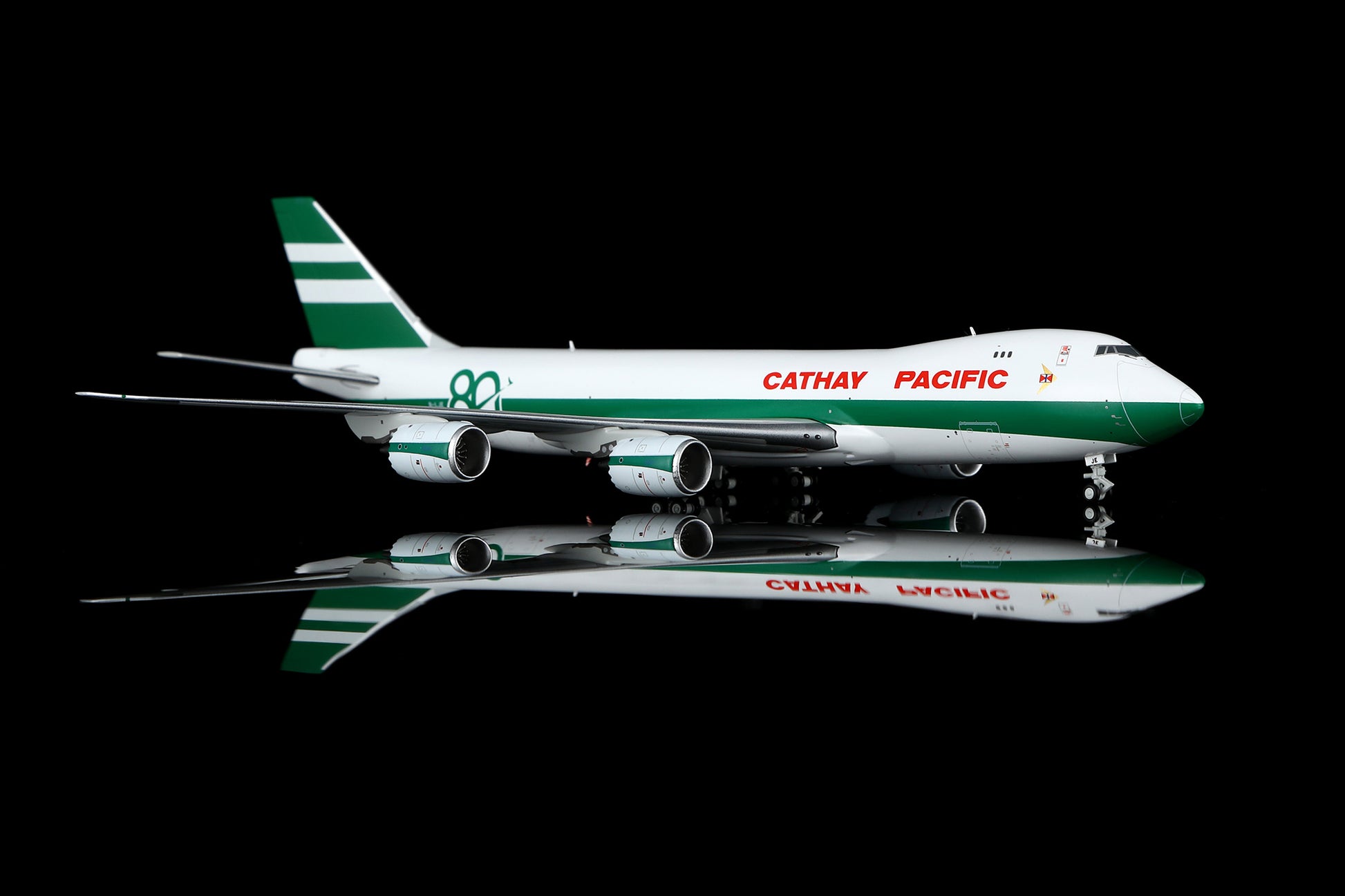 Cathay Pacific B747-8F B-LJE " 80th Anniversary Retro " Standard Version image 7