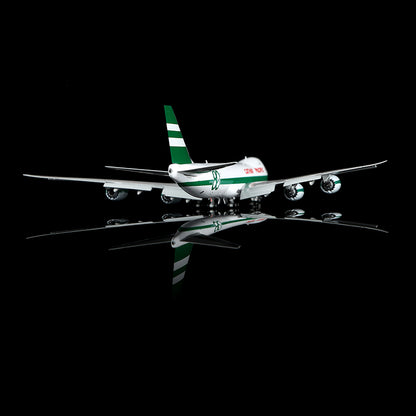 Cathay Pacific B747-8F B-LJE " 80th Anniversary Retro " Flap-down image 10