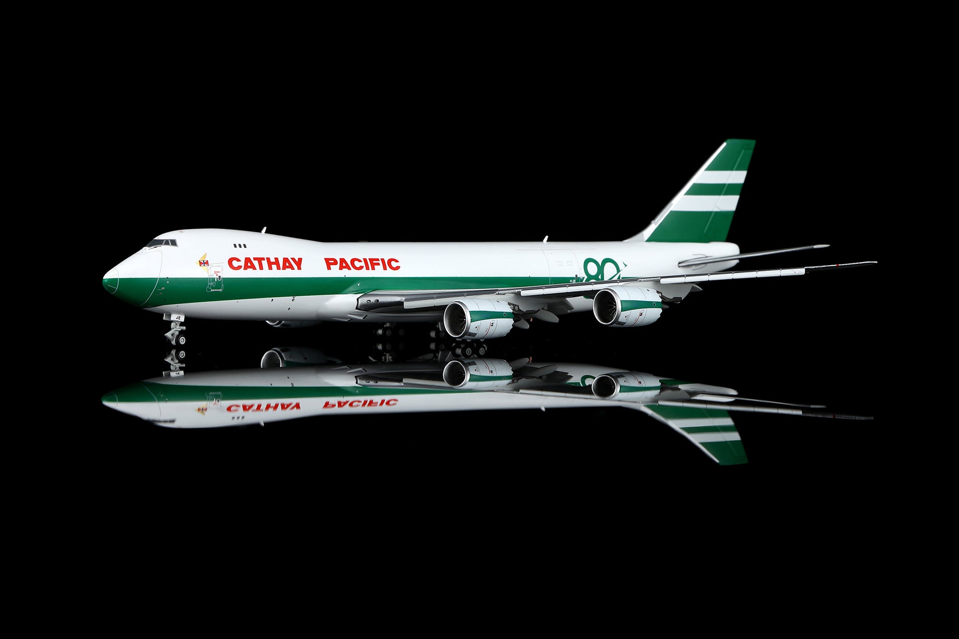Cathay Pacific B747-8F B-LJE " 80th Anniversary Retro " Flap-down image 16
