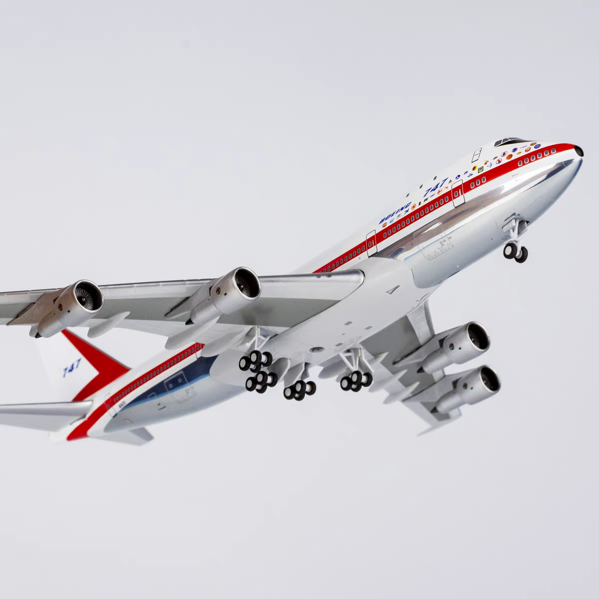 1/400 Boeing 747-100 N7470 NGBOE001